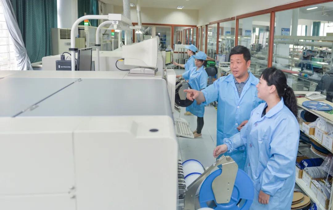 閩北日?qǐng)?bào)2020年12月11日?qǐng)?bào)道：苦練“內(nèi)功”！閩北這家企業(yè)不斷增強(qiáng)核心競(jìng)爭(zhēng)能力